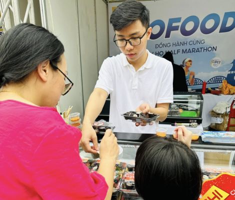 GOFOOD CHẠY CÙNG TÂY HỒ HALF MARATHON 2025