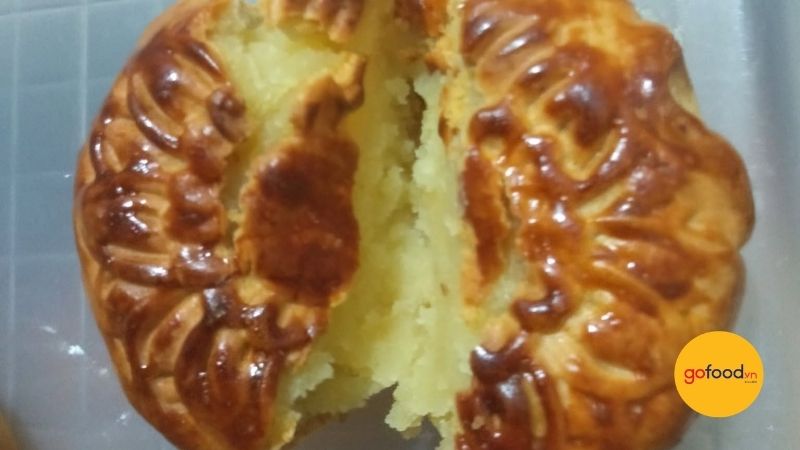 Vỏ b&aacute;nh trung thu bị qu&aacute; cứng