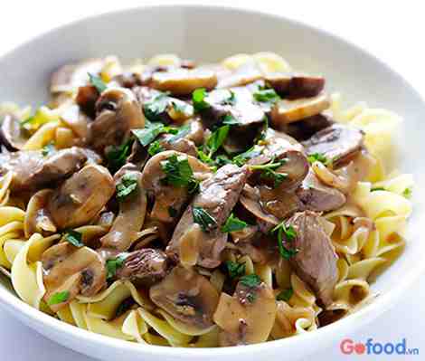 BÒ NẤU STROGANOFF bo-nau-stroganoff
