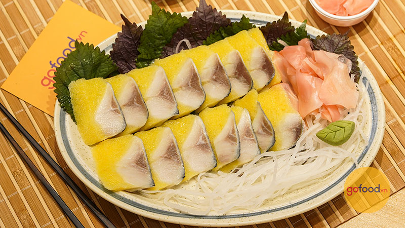 Sashimi cá trích ép trứng Nhật