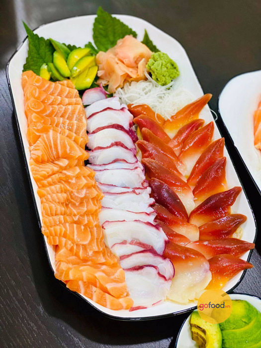 đĩa Sashimi đủ vị