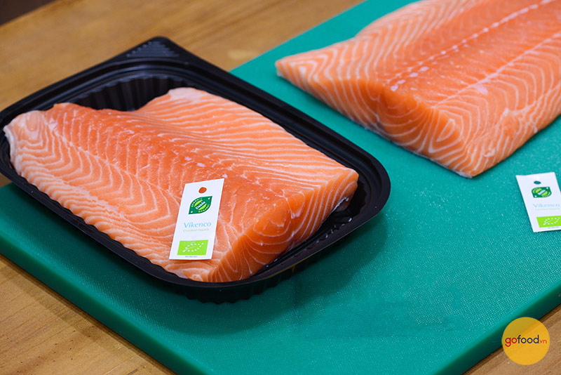Cá hồi hữu cơ Nauy có hương vị tinh khiết, thịt chắc, béo nhưng không bị ngấy