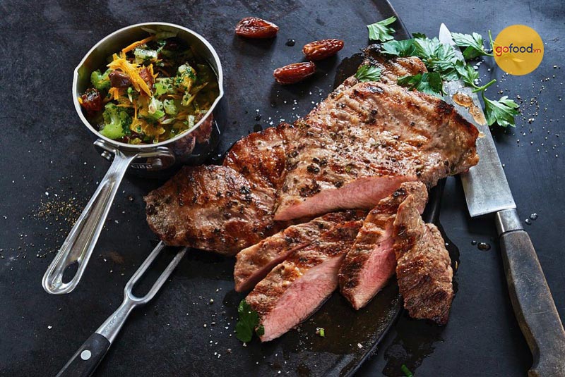 Steak từ thịt heo Iberico không thua kém thịt bò