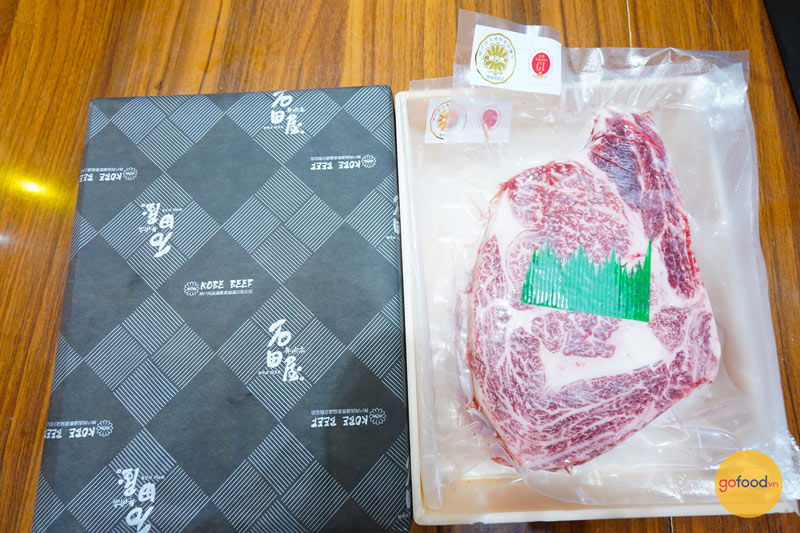Hộp quà bò Kobe thượng hạng của khách hàng Gofood